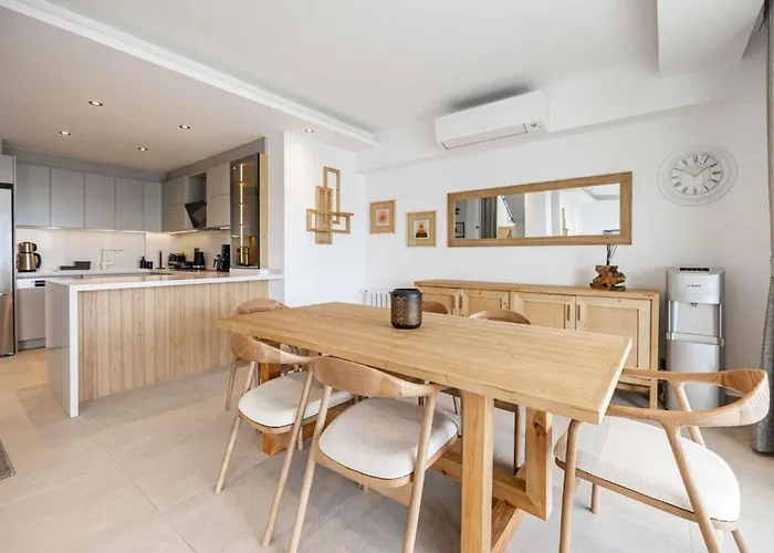 Stunning With Private Pool And Luxuriest Views Villa *